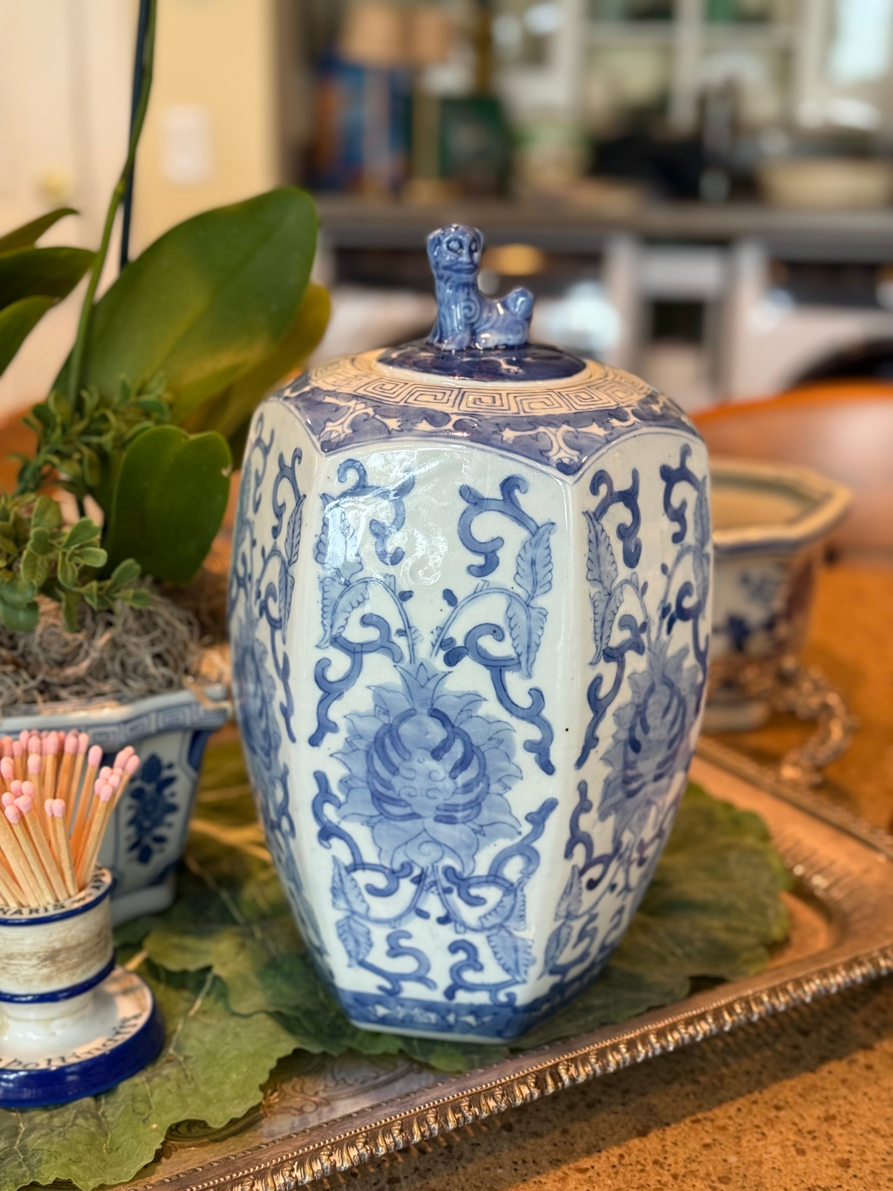 Blue & White Jar w/Foo Dog Lid