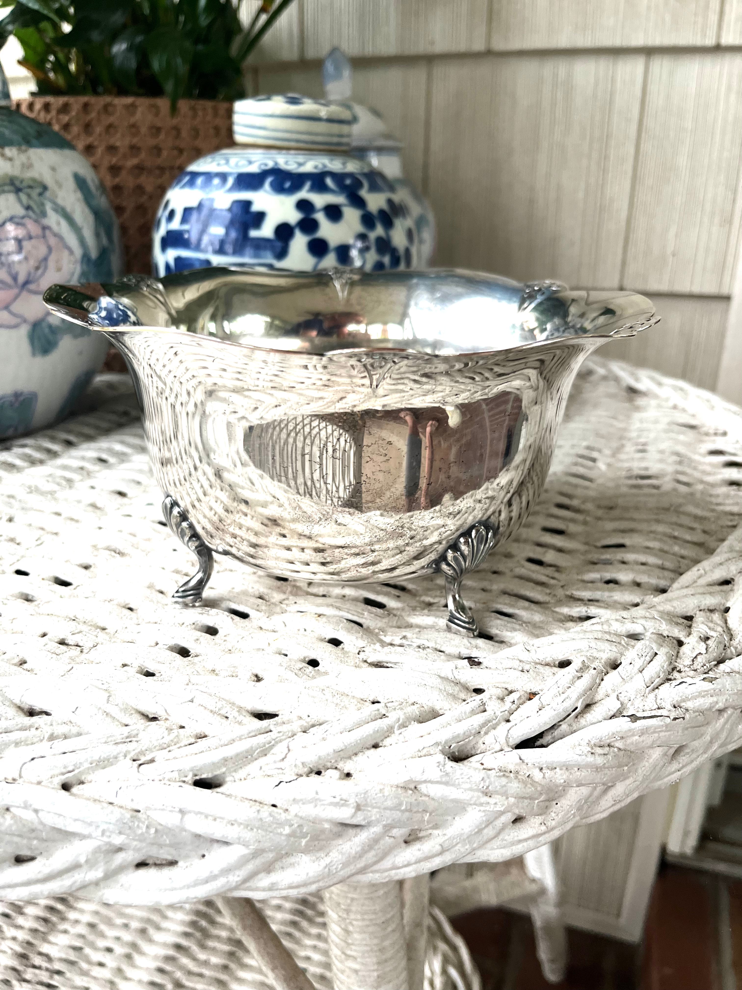 Silverplate Scallop Edge Bowl