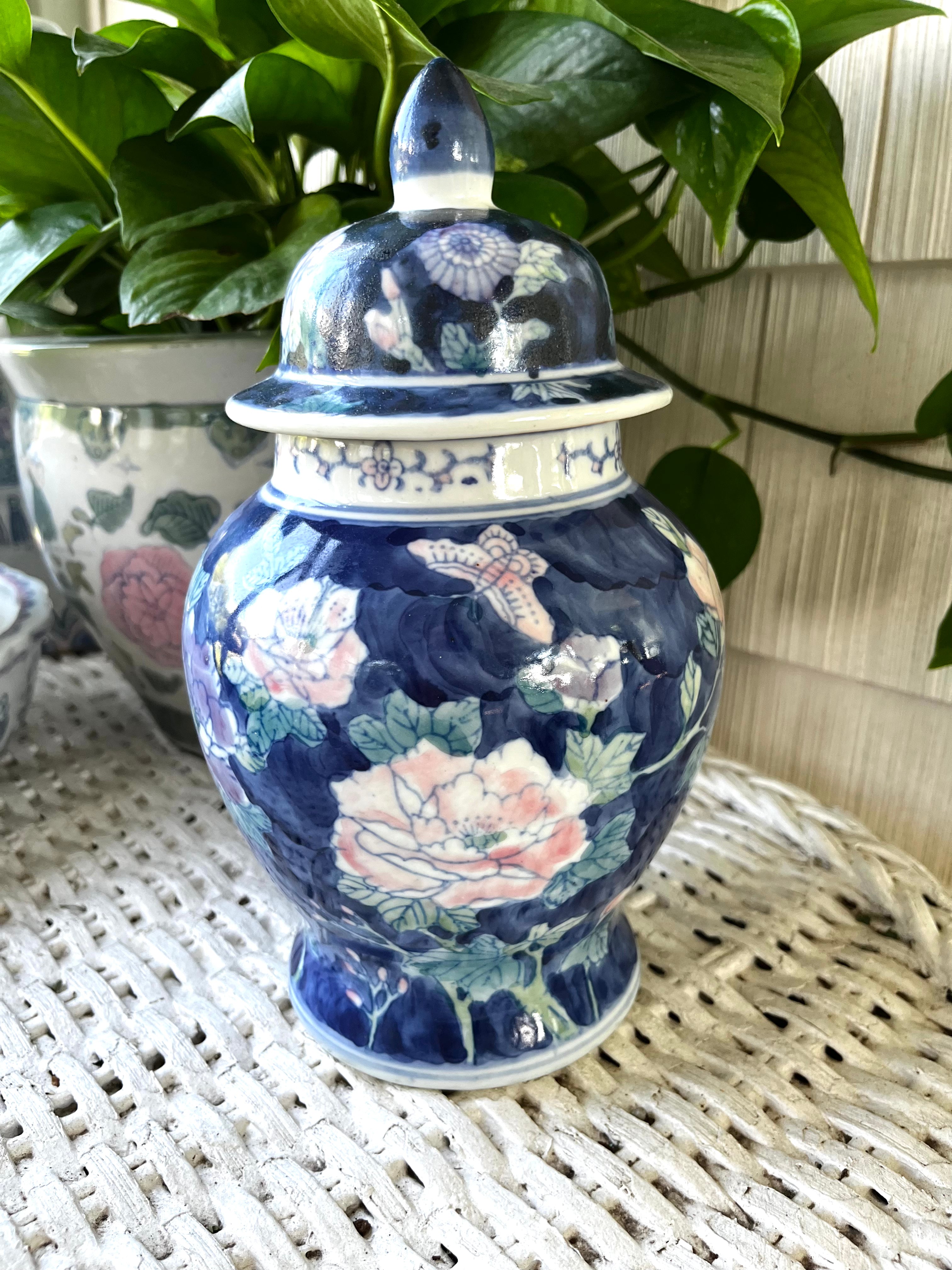 Medium Pastel Peony Temple Jar