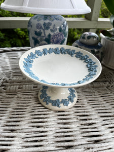 Wedgewood Queensware Footed Petit Fore Dish