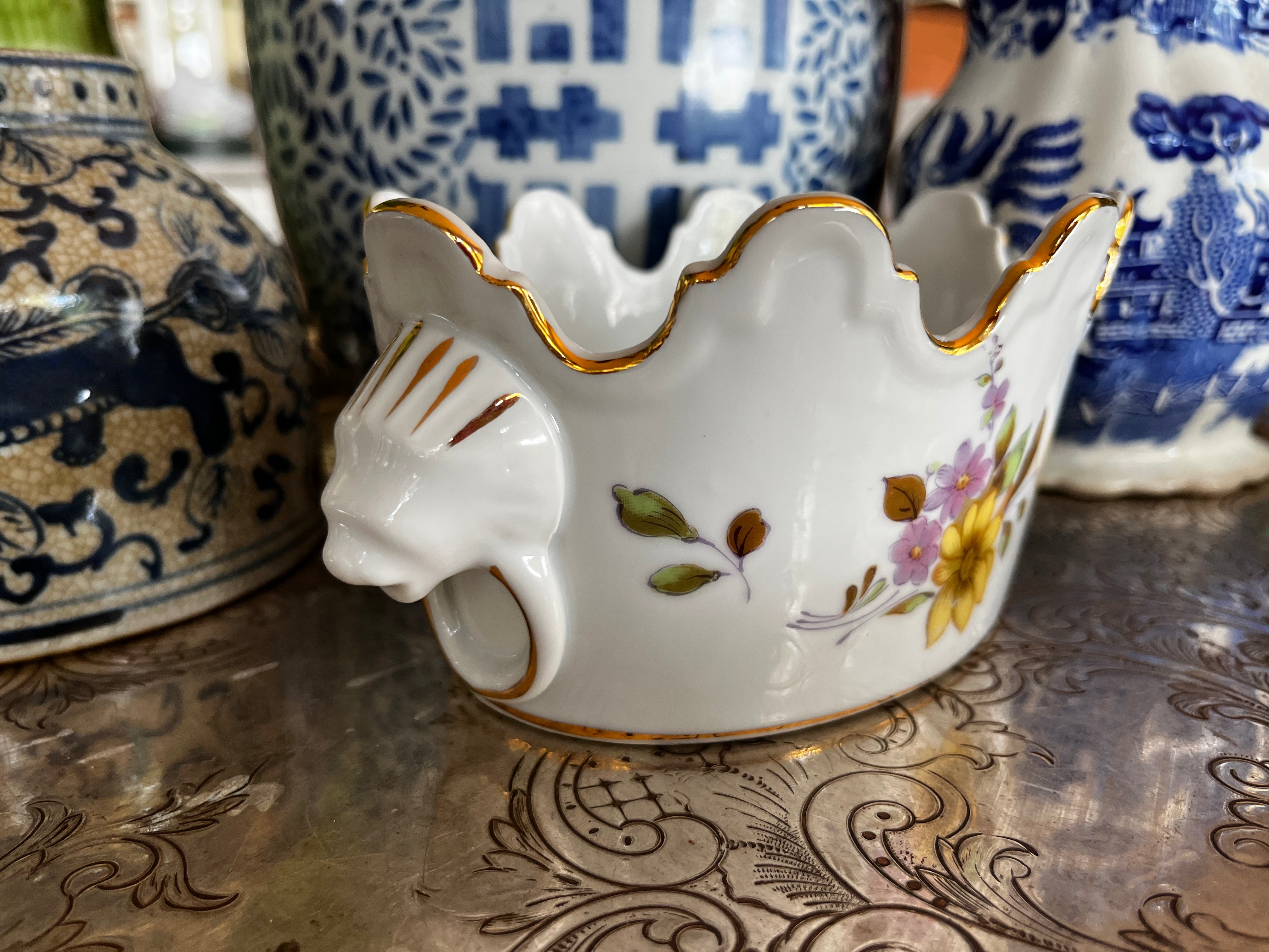 Lion Head Oval  Ceramic Cache Pot